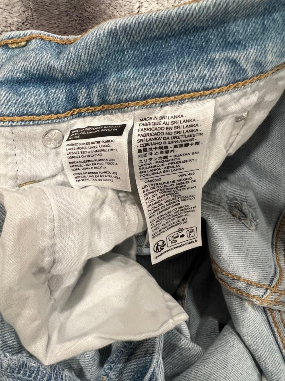 Levis Ribcage Straight High-Rise Light Wash Blue - Size 27 - Picture 10 of 11